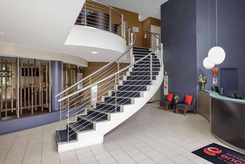 Ramada Encore By Wyndham Belconnen Canberra Interior photo