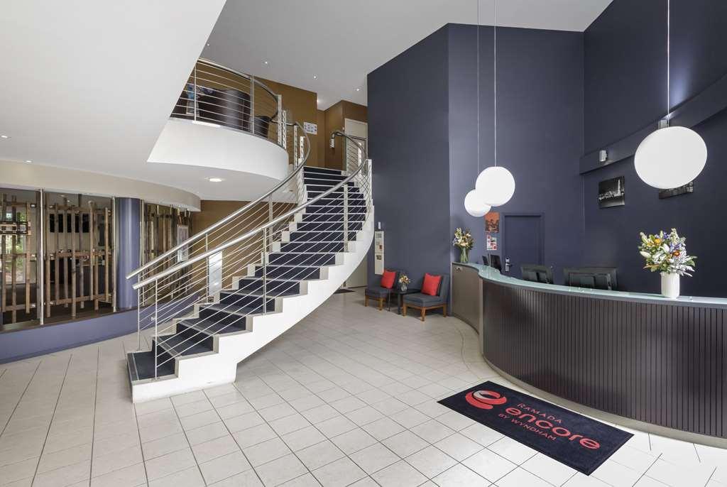 Ramada Encore By Wyndham Belconnen Canberra Interior photo