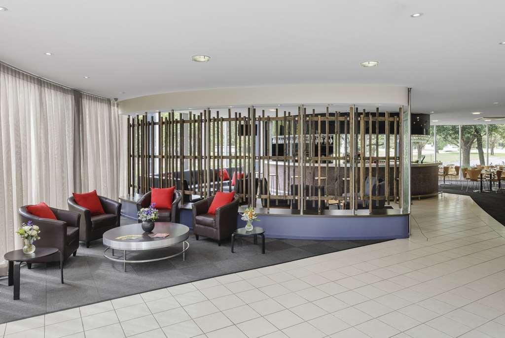 Ramada Encore By Wyndham Belconnen Canberra Interior photo